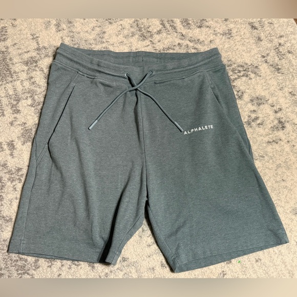 Alphalete Other - Alphalete Mens Core Shorts L